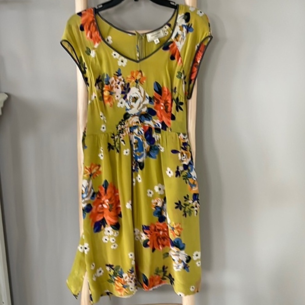 𝅺Moulinette Soeurs Anthropologie | 100% Silk Chartreuse Floral Dress